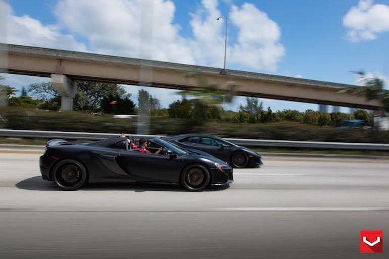 McLaren 650 Spyder &amp; Lamborghini Huracan khong hen ma gap-Hinh-19